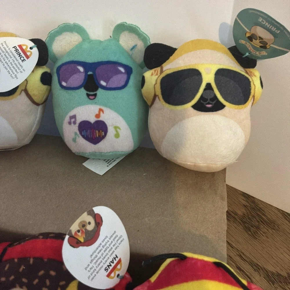 Lot McDonald‎ Squishmellow 6